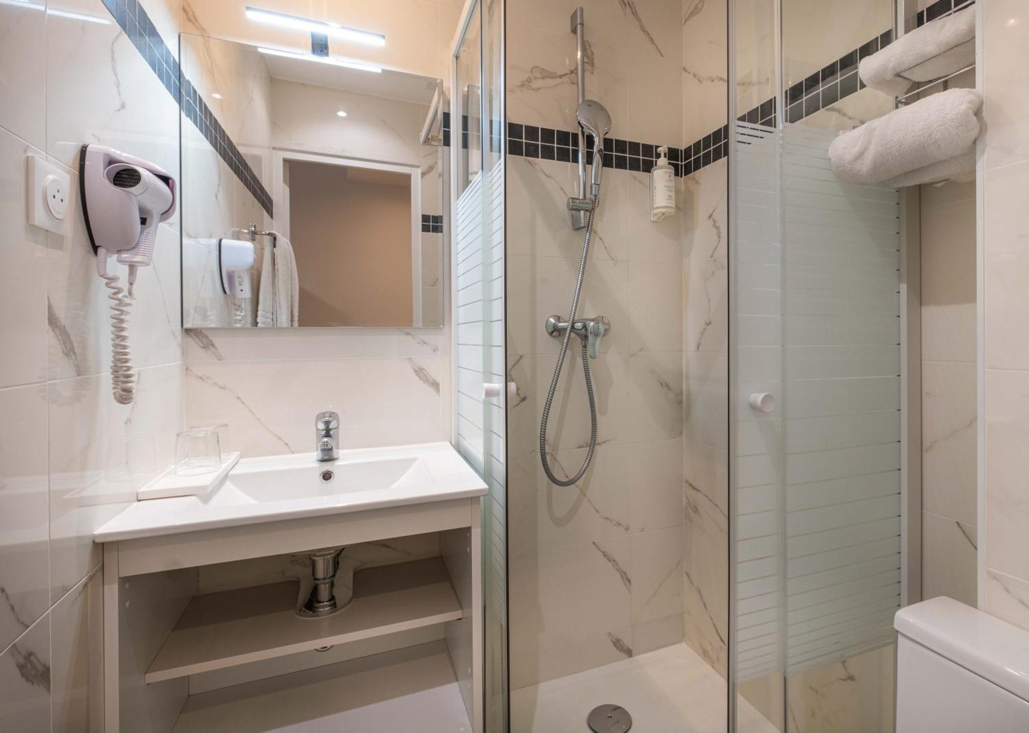 Hotel Daval Paryż Zewnętrze zdjęcie