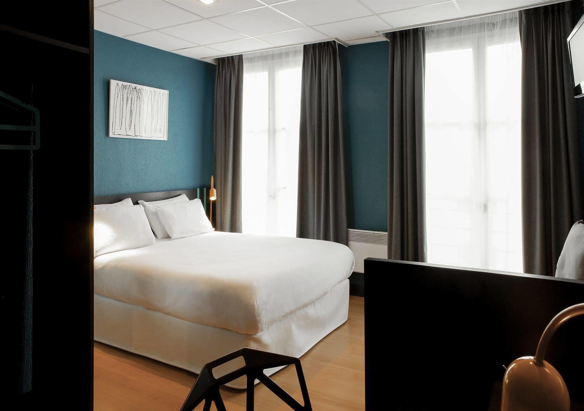 Hotel Daval Paryż Zewnętrze zdjęcie